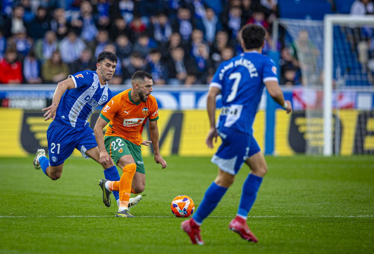 La Liga: Alaves vs Valencia 2h ngày 21/10 2 Soikeo