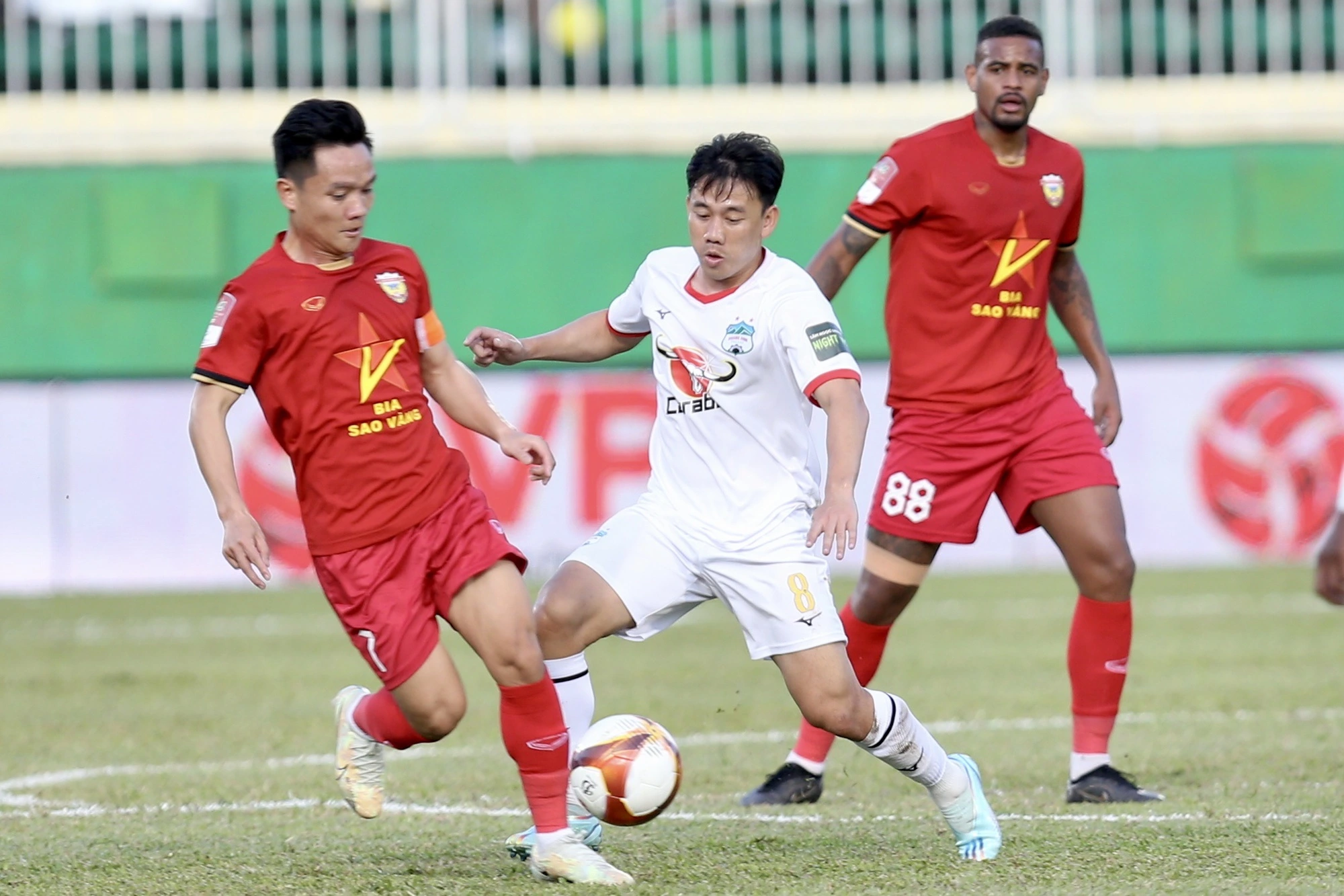 V League: Hà Tĩnh vs HAGL 18h ngày 4/11 2 Soikeo